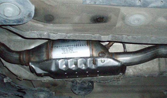 汽车年检很烦么,汽车年检担心尾气不达标