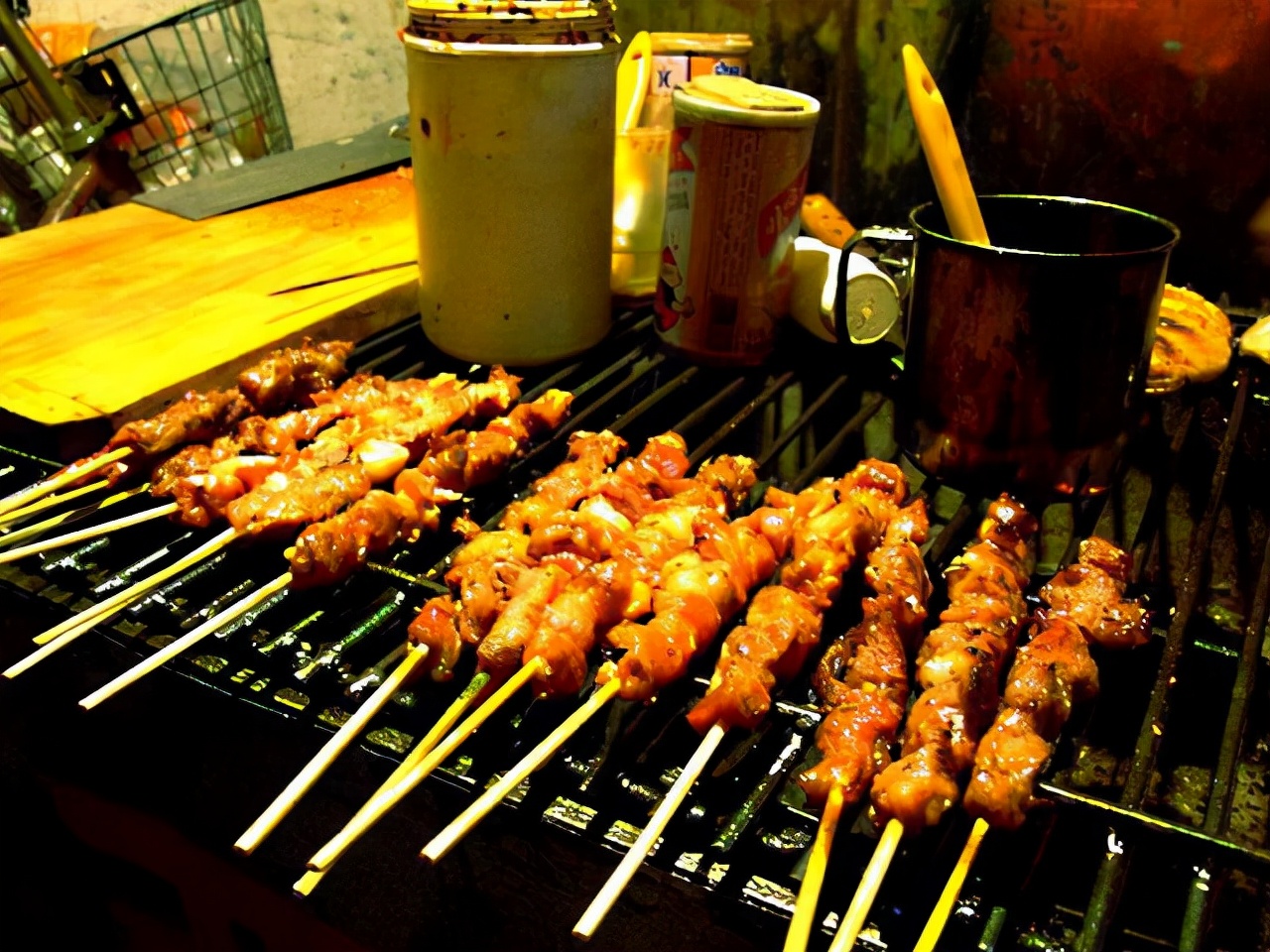 烧烤店投资和利润分析,烧烤摊的市场可行性