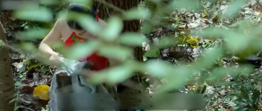 兄弟2人合租一女为妻，只为传宗接代，结局催人泪下—《狃花女》