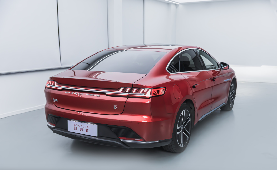 从国车到国民车的蜕变红旗,转变国产汽车印象的优秀车