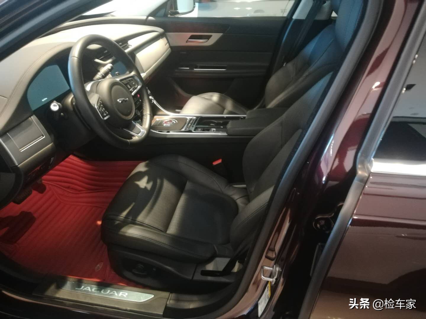 2021捷豹xfl后备箱,捷豹xfl后备箱空间