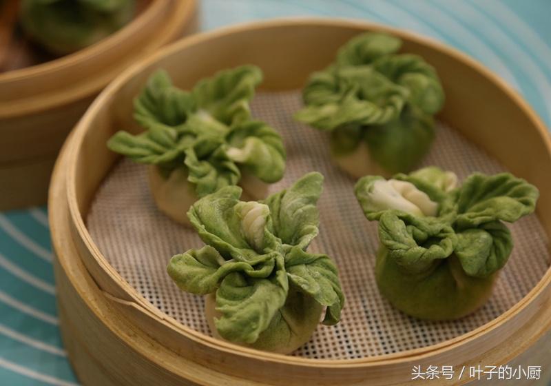 饺子怎么捏褶子慢动作,包饺子捏花边怎么捏