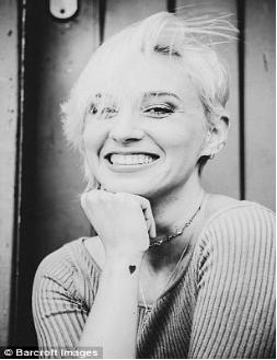 淫乱*教邪**“上帝之子”逃脱者讲述令人震惊的往事