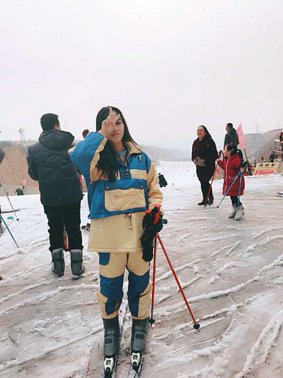 ps吧的大神,ps怎么把水里p进去鱼