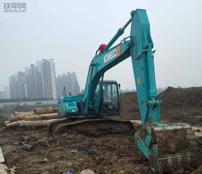 花60万提挖机,日立大挖便宜