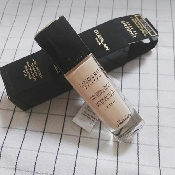 彩妆油皮测评,爱出油的脸适合用什么牌子粉底