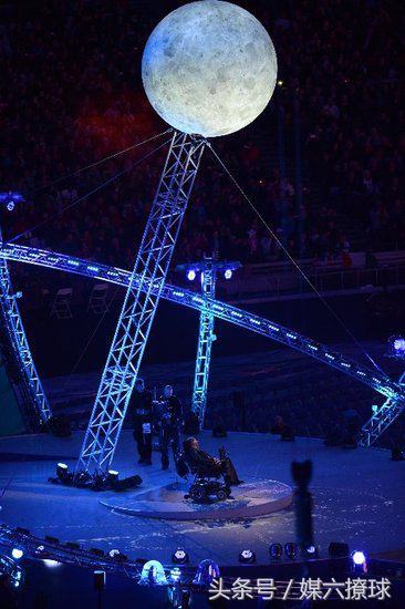 霍金与体育,霍金和他的轮椅故事