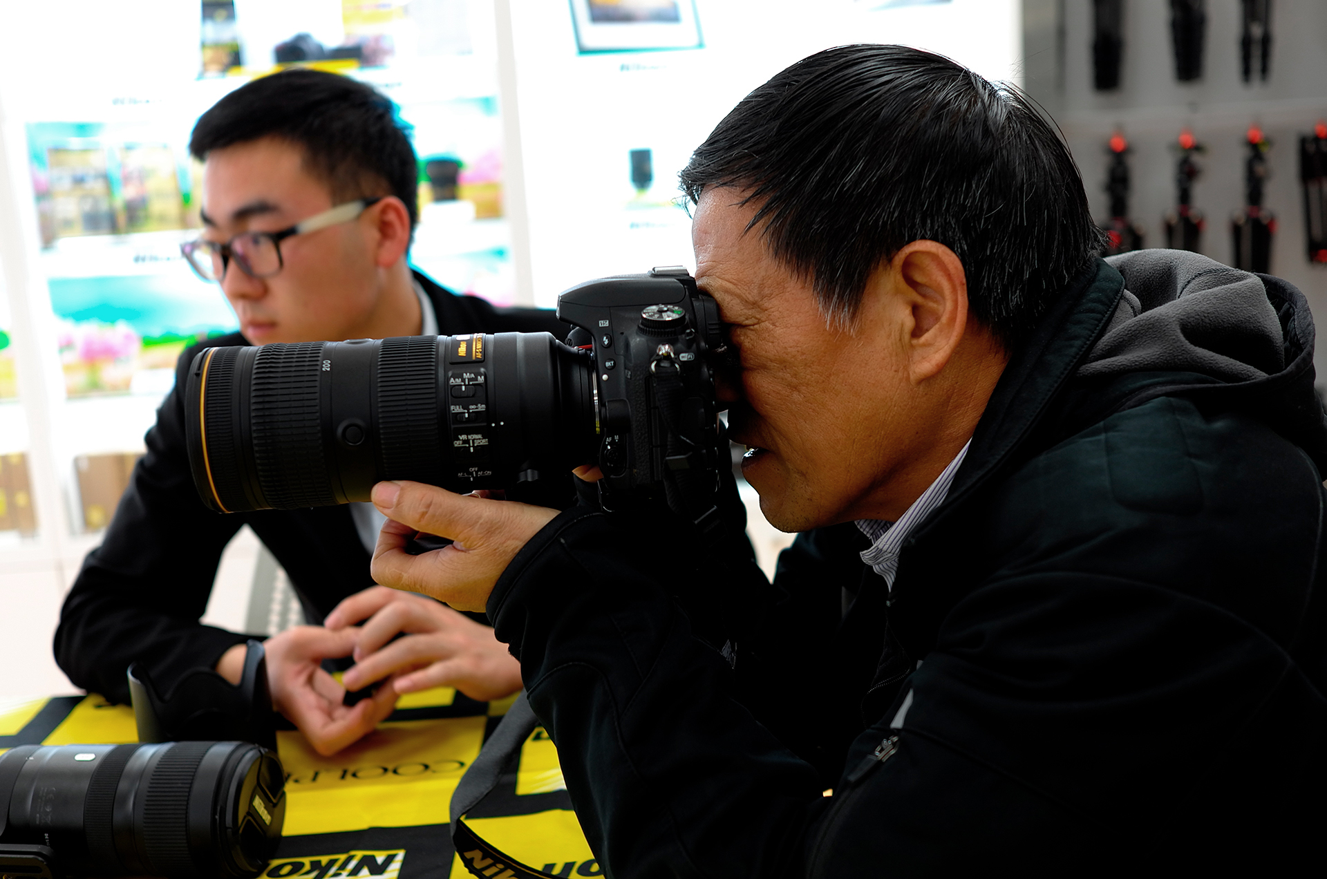 原厂副厂镜头差距在哪里,原厂副厂镜头推荐