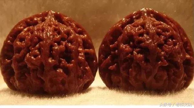 文玩核桃盘黑了有什么补救方法吗,文玩核桃不盘的时候要放袋子里吗