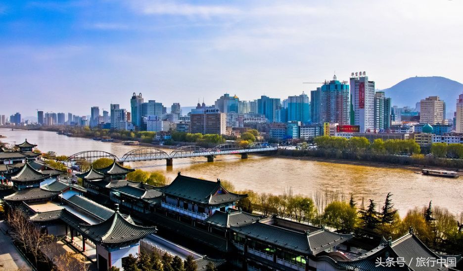 旅游最美的风景在火车上,一张火车票走遍中国最美的地方