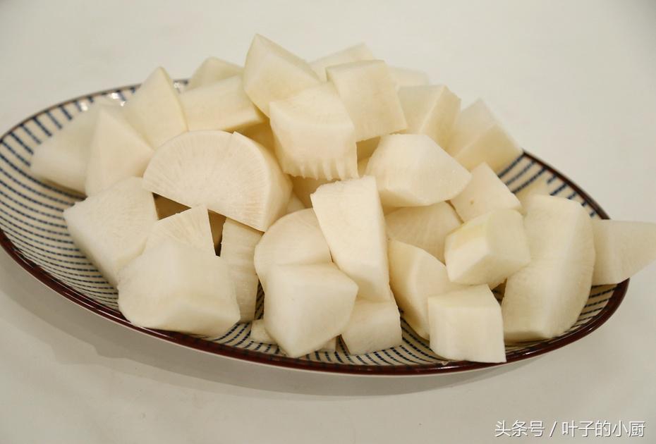 肚子疼、肚子胀，食疗偏方：巧做白萝卜，几块钱就搞定！