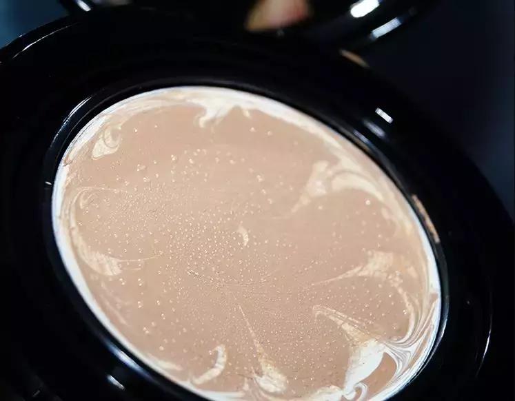 粉底推荐适合混合皮,油皮混油皮认准这几款粉底液