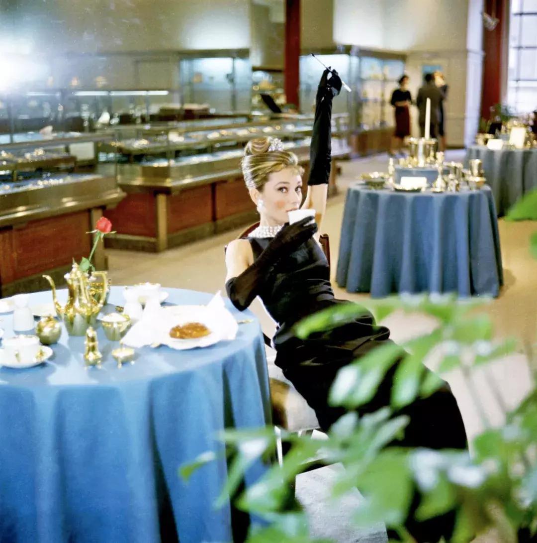 赫本和纪梵希，有一种友情超越爱情