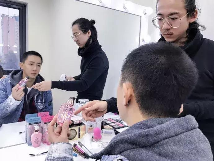 爱敬限量款气垫直播,爱敬气垫龙年限定款