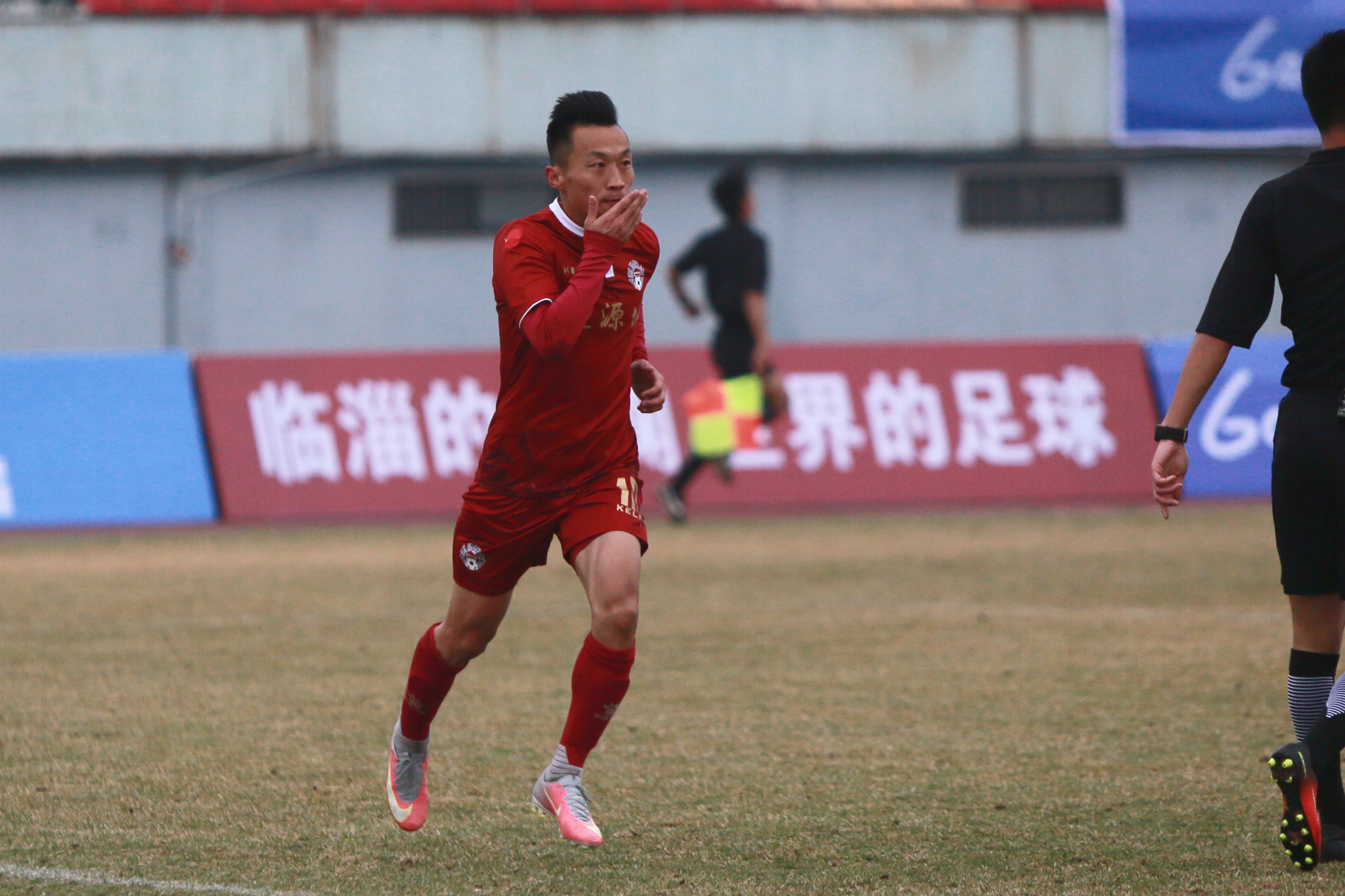 淄博星期天队比赛视频,淄博星期天足协杯战报