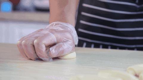 超好吃的绿豆酥饼的做法,酥的掉渣的绿豆饼无糖做法