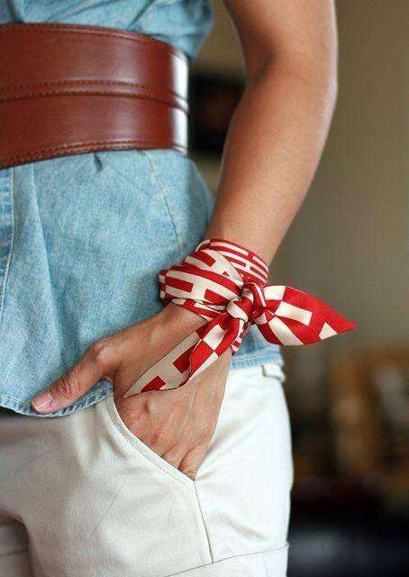 一条丝巾五种系法让你不重样,丝巾常用的几种系法