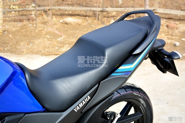 雅马哈飞致ys250中缸掉漆,雅马哈ys250摩托车