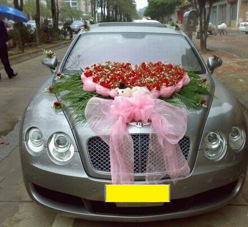 婚车手拿捧花,花艺婚车手捧花