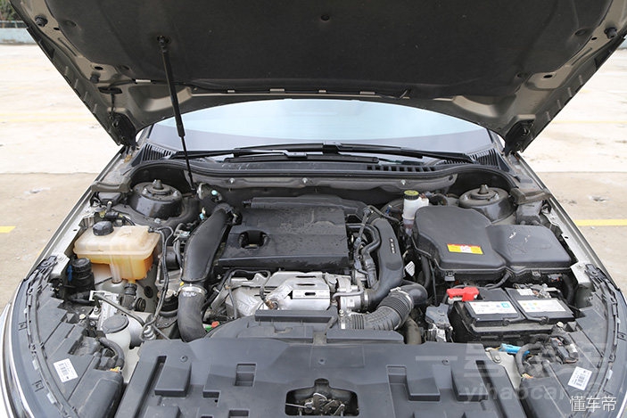 2017款雪铁龙c5自动豪华版试驾,2017雪铁龙天逸c5时尚型试驾