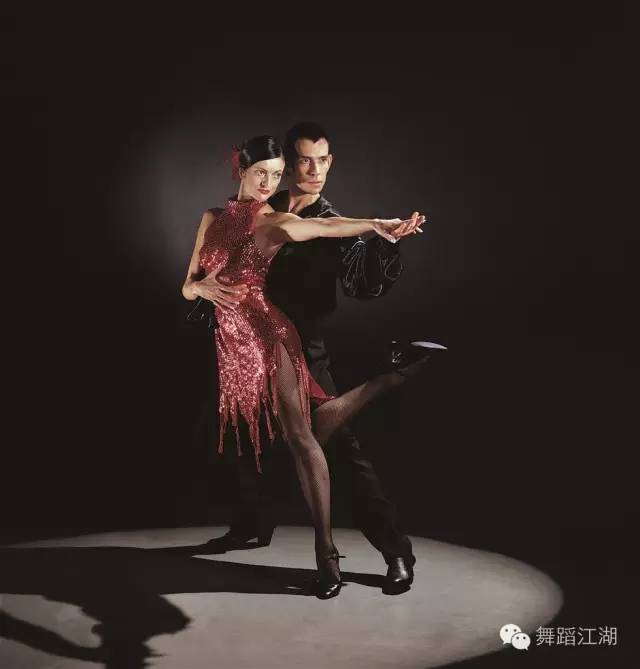 如何更快的练习基本舞蹈,一招教你学会舞蹈