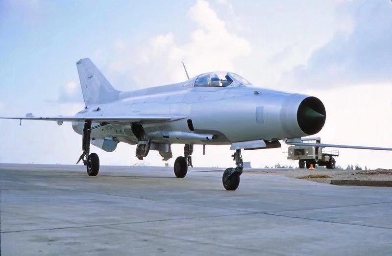 越南战争美军有多依赖直升机,越南战争美国到底使用了多少炸弹