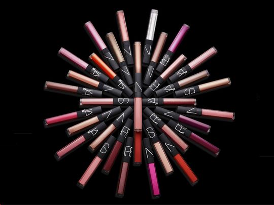 这些口红的名字让人想入非非，但涂上后气色满分，绝对高级性感！