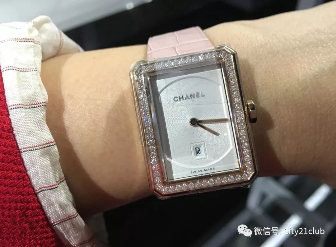 世间的所有相遇都是久别重逢粤语,世间的久别重逢都是不期而遇