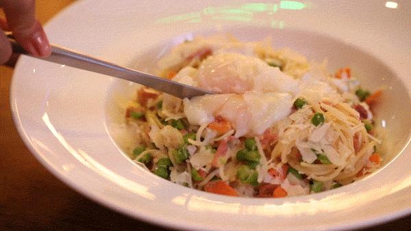 骰王免单！魔都首家粉色轰趴馆来啦，还是思聪、sky开的！