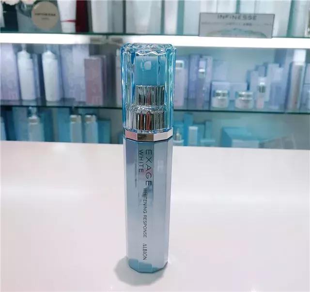 防晒修复美白用什么精华最好呢,夏天应该用美白的水乳吗