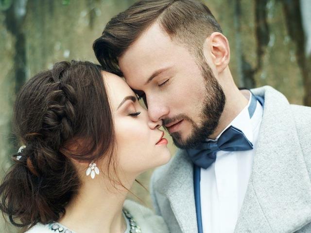 每次给女朋友发红包都不收为什么,一到逢年过节就给女朋友发红包