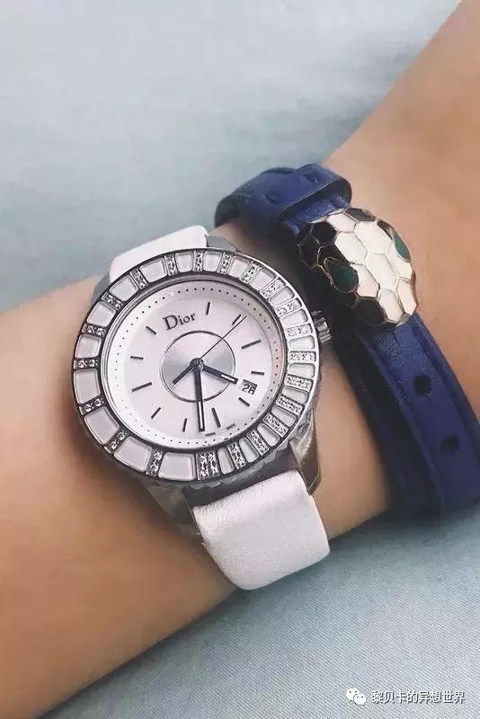 戴表和不戴表的对比照,男生戴表和不戴表有什么区别