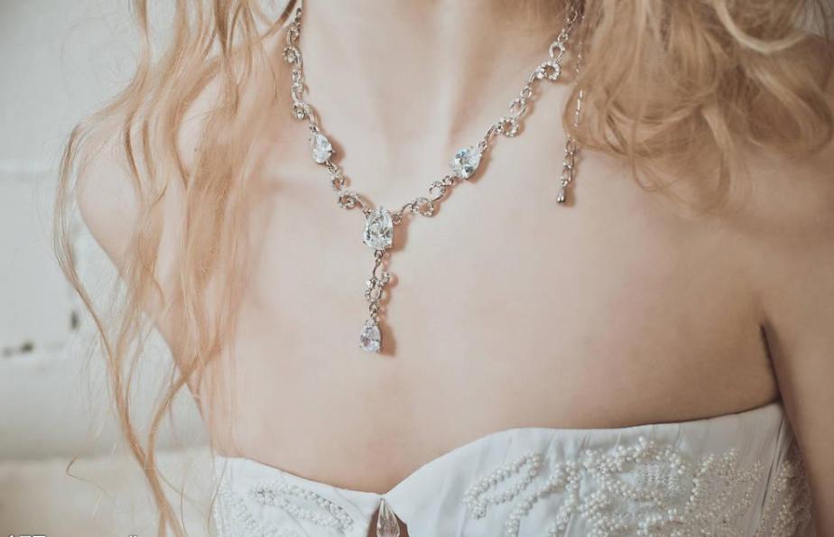 怎样挑选铂金首饰,铂金项链好还是铂金戒指好