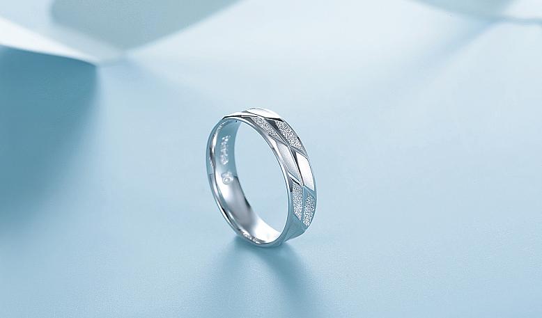 怎样挑选铂金首饰,铂金项链好还是铂金戒指好