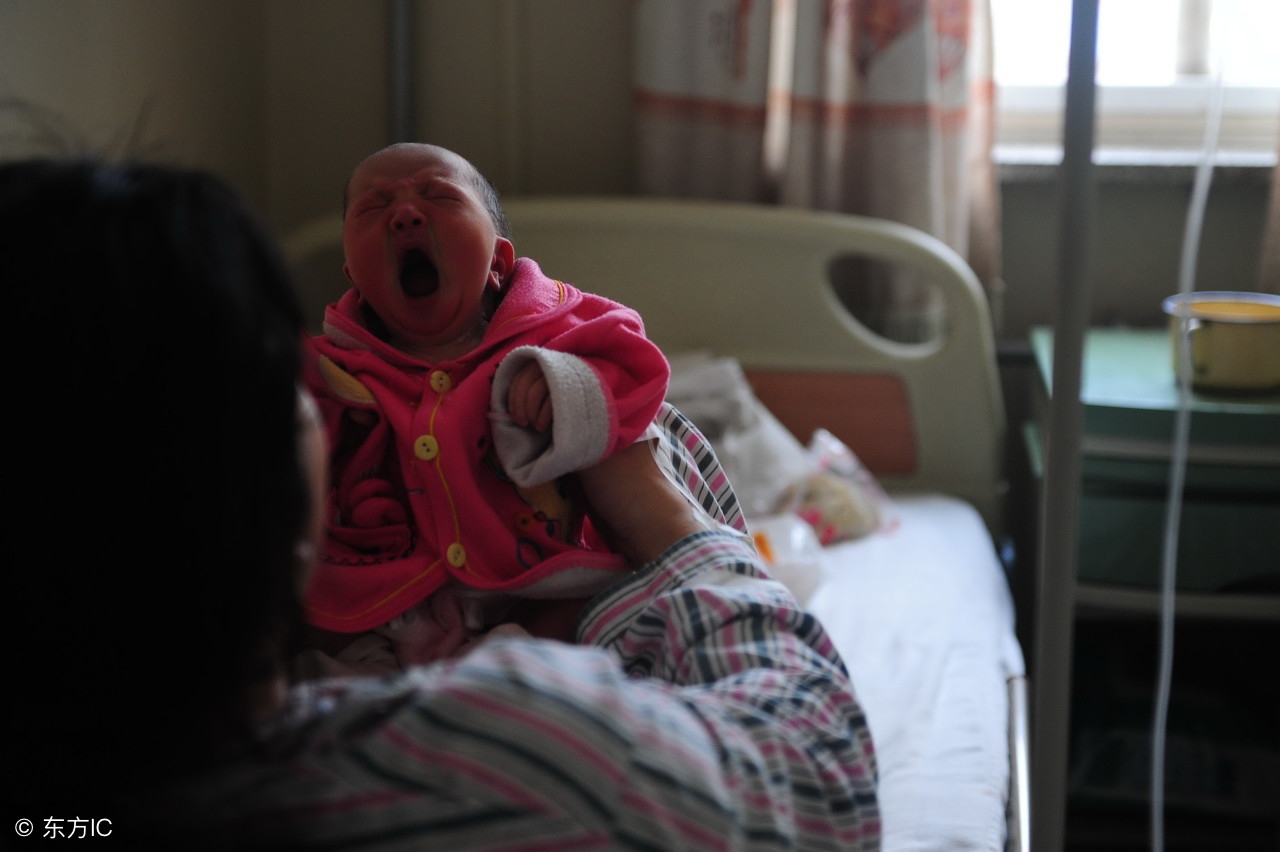 月嫂回奶法,月嫂怎样解决产妇涨奶问题