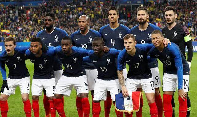 失误送点，连丢3球，西超两大中卫露馅？他才是法国最大弱点！