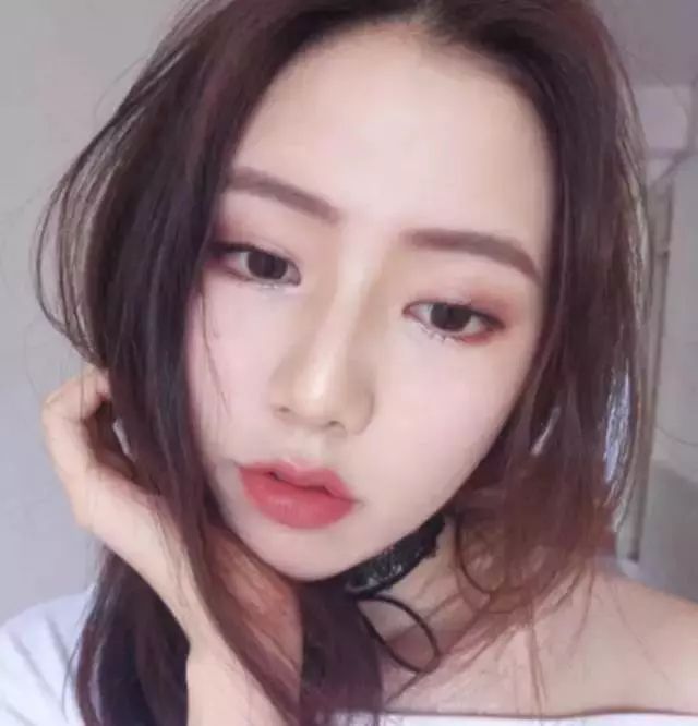 mac彩妆什么产品好用一点,mac是彩妆界的泥石流吧