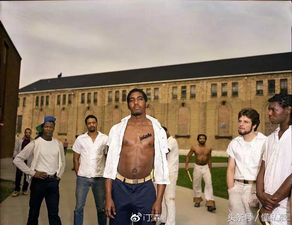 贸易战刚打,老干妈和马应龙竟然先控制了美国监狱