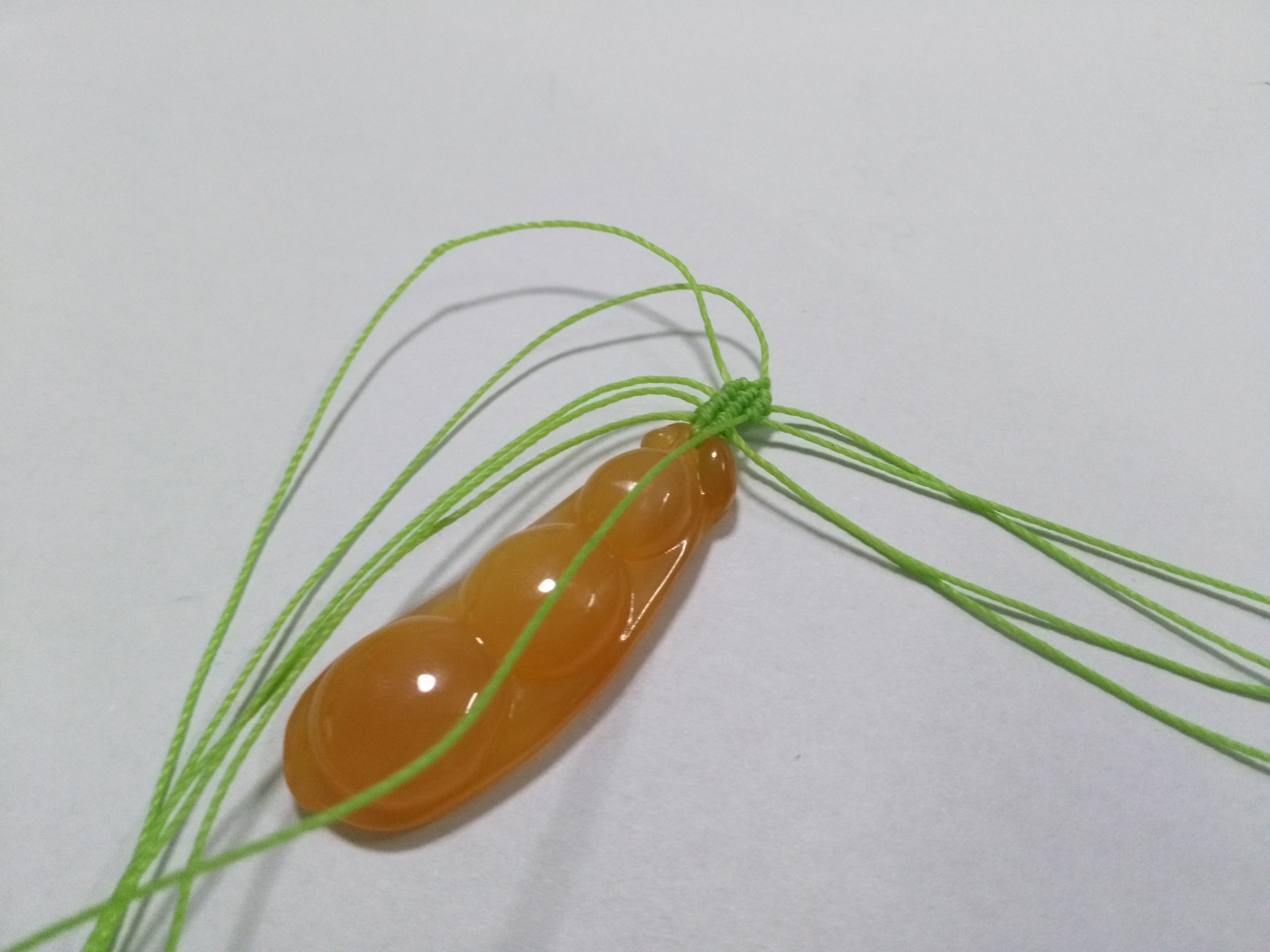 玛瑙豆子编手机吊坠法教程,玉豌豆吊坠怎么编绳