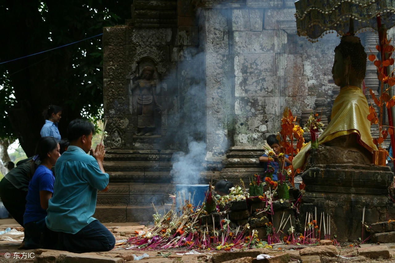 老祖宗说一人不进庙二人不看井,农村一人不进庙的俗语