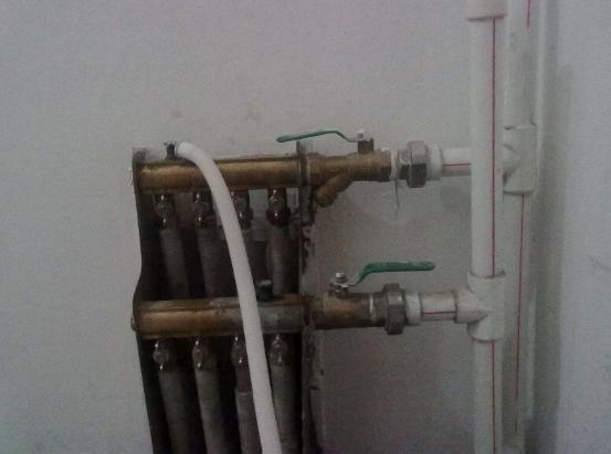 家里地暖不热了找谁修理,地暖供暖了不热如何排气