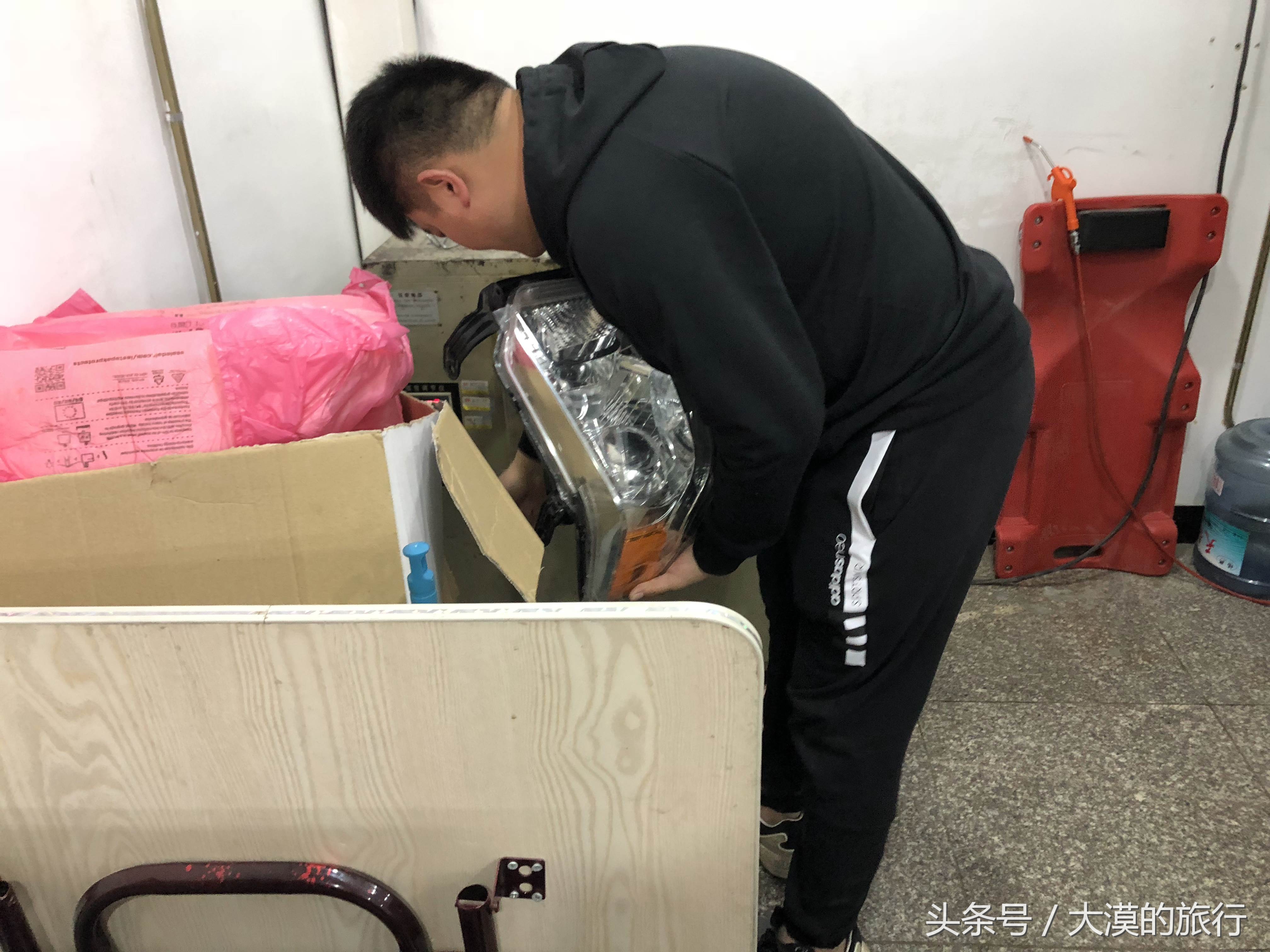 丰田坦途黄光灯,丰田坦途欧司朗激光大灯