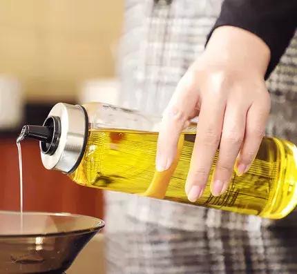 90%以上的人都用错了食用油！长年累月可能引发恶性肿瘤！