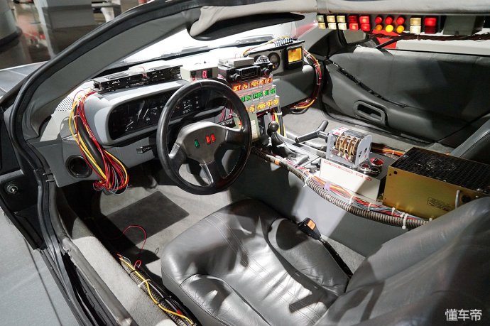 汽车博物馆蝙蝠侠战车,汽车博物馆带你了解蝙蝠侠战车