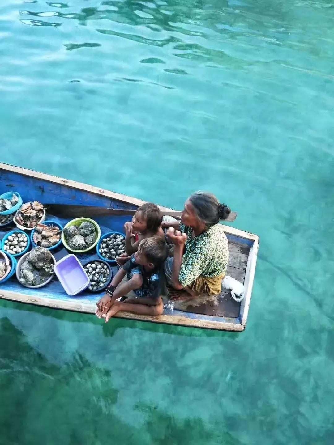 仙本那和印度尼西亚潜水哪个更好,仙本那彩湖潜水度假村多少钱一天