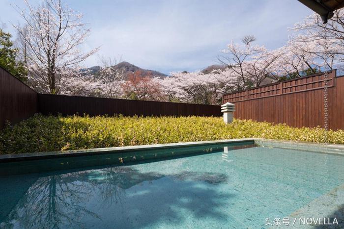 避开了人山人海的景点,避开人山人海去看星辰大海