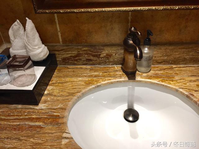 成都机场住宿哪里比较热闹,成都机场附近住宿推荐哪家