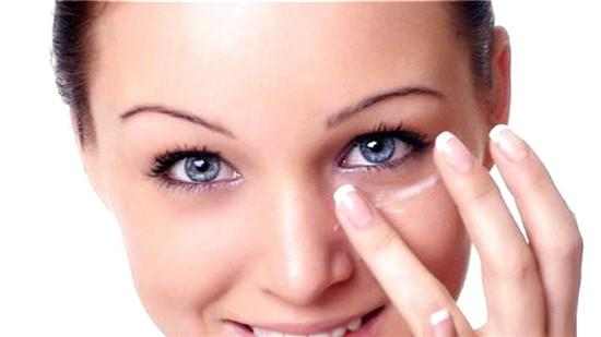 眼霜怎么使用才是正确的方法,如何使用眼霜的正确用法