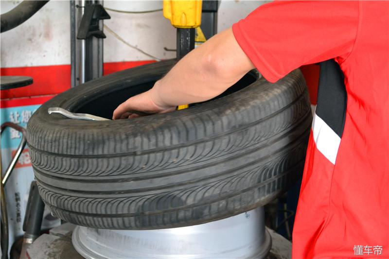 不同品牌轮胎高速胎噪对比,胎噪大的车用什么轮胎好