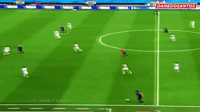 伊布十大经典进球,博格坎普转身进球